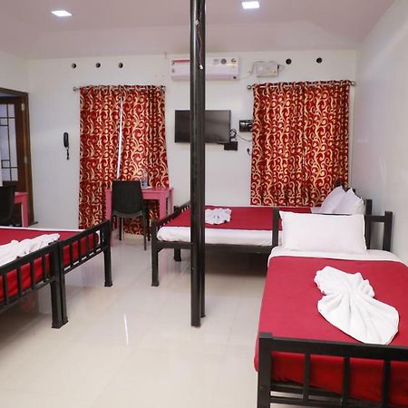 Bed and Breakfast Pavithram Residency Kollam Exterior foto