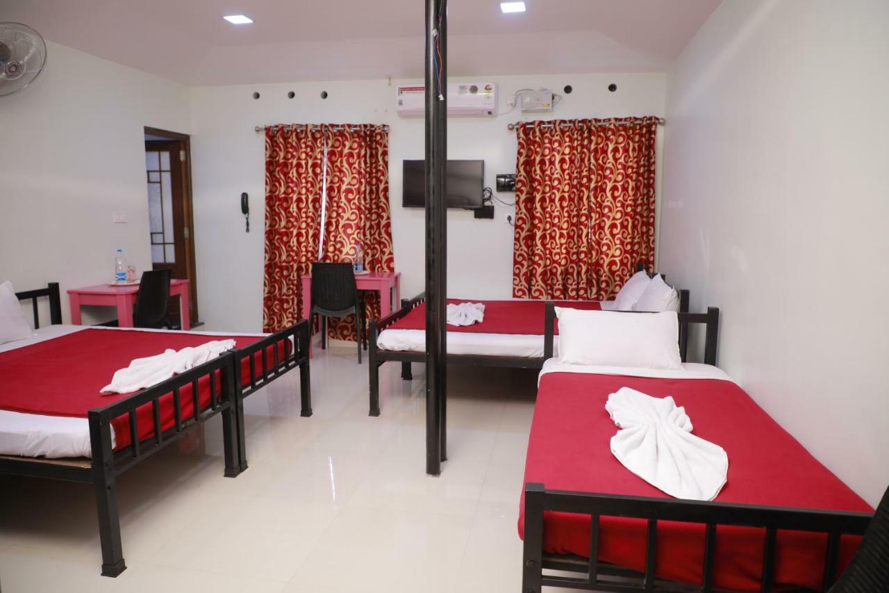 Bed and Breakfast Pavithram Residency Kollam Exterior foto